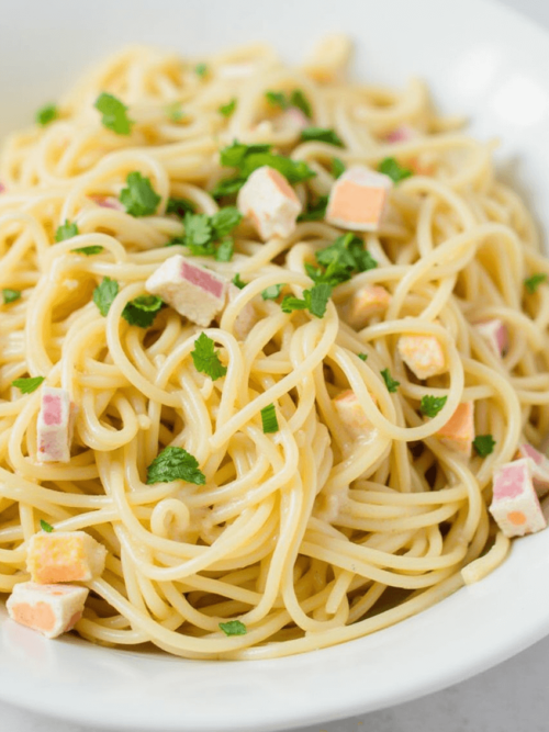 Creamy Imitation Crab Noodle Salad Recipe for a Quick Lunch